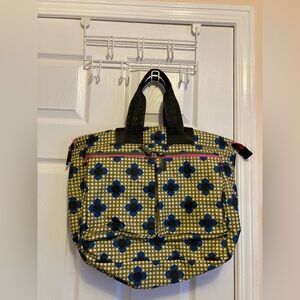 Orla Kiely Axis Tote (Flower Polka Dot Olive)